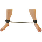 Spreader Bar and Leather Cuffs 18 Inch