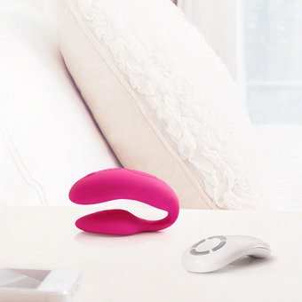 We-Vibe 4 Remote Control Clitoral and G-Spot Couples Vibrator
